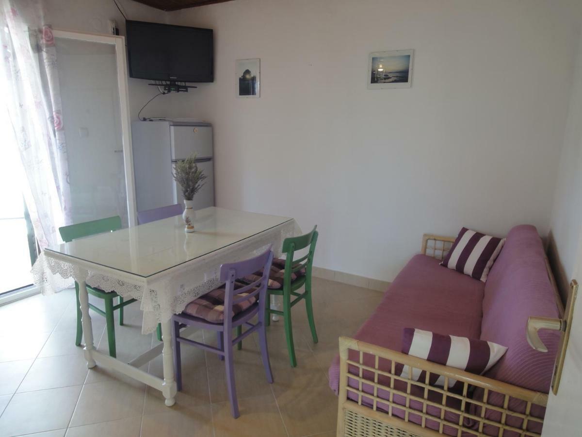 Apartments Villa Ana Mali Drvenik Ngoại thất bức ảnh