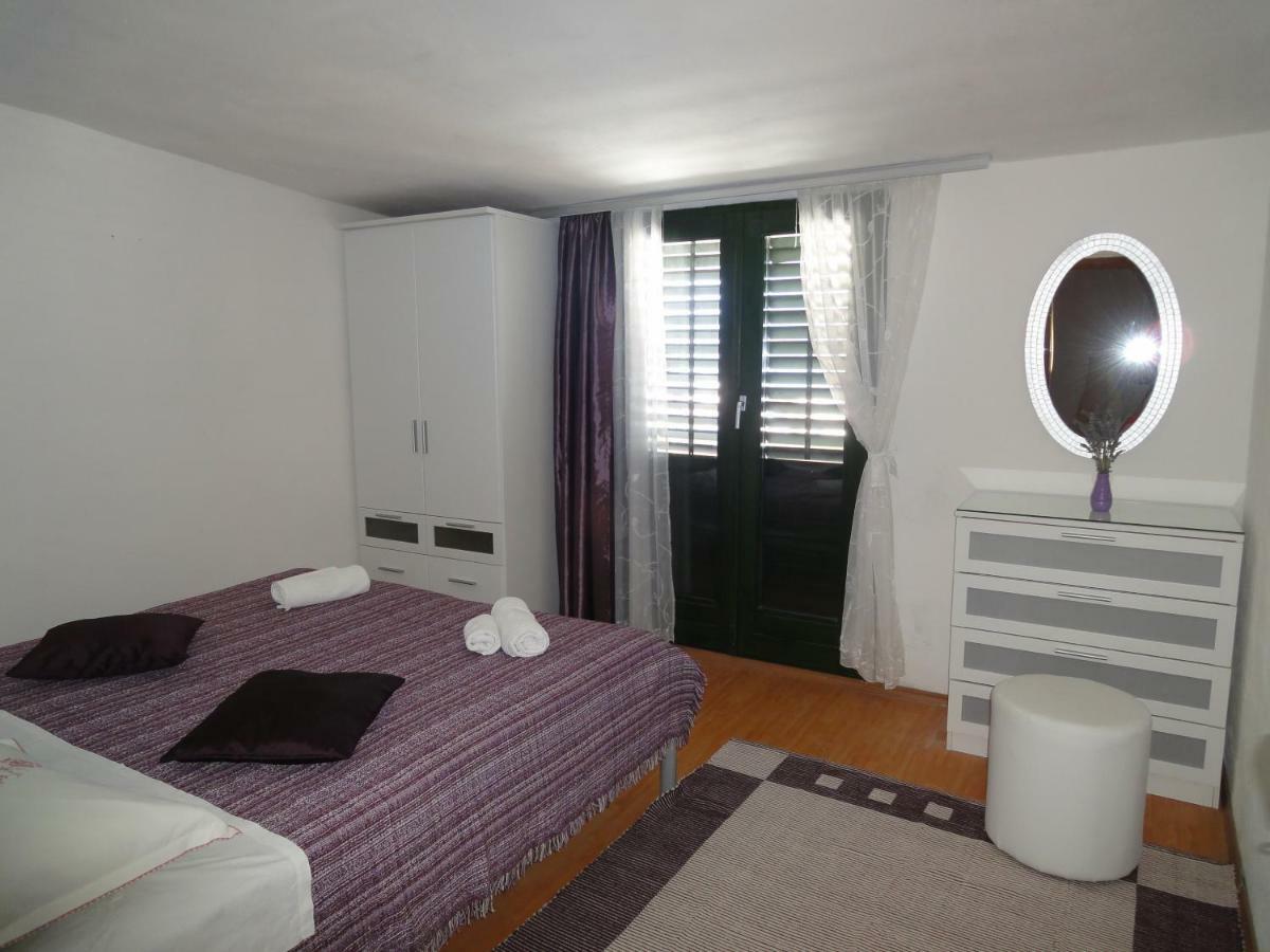 Apartments Villa Ana Mali Drvenik Ngoại thất bức ảnh