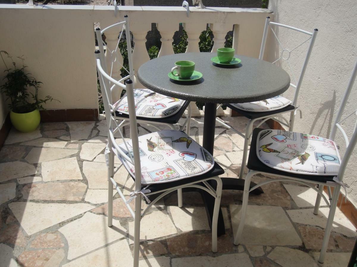 Apartments Villa Ana Mali Drvenik Ngoại thất bức ảnh